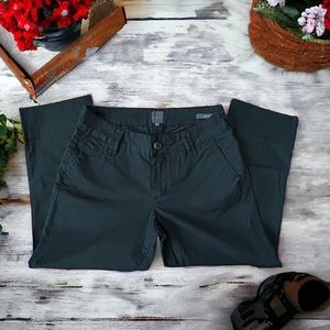 NWOT JAG Black Capris Size Petite 4